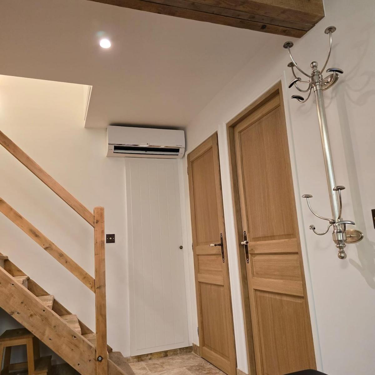 Le Cottage Maisonnette Dans Corps De Ferme Ollainville Ngoại thất bức ảnh